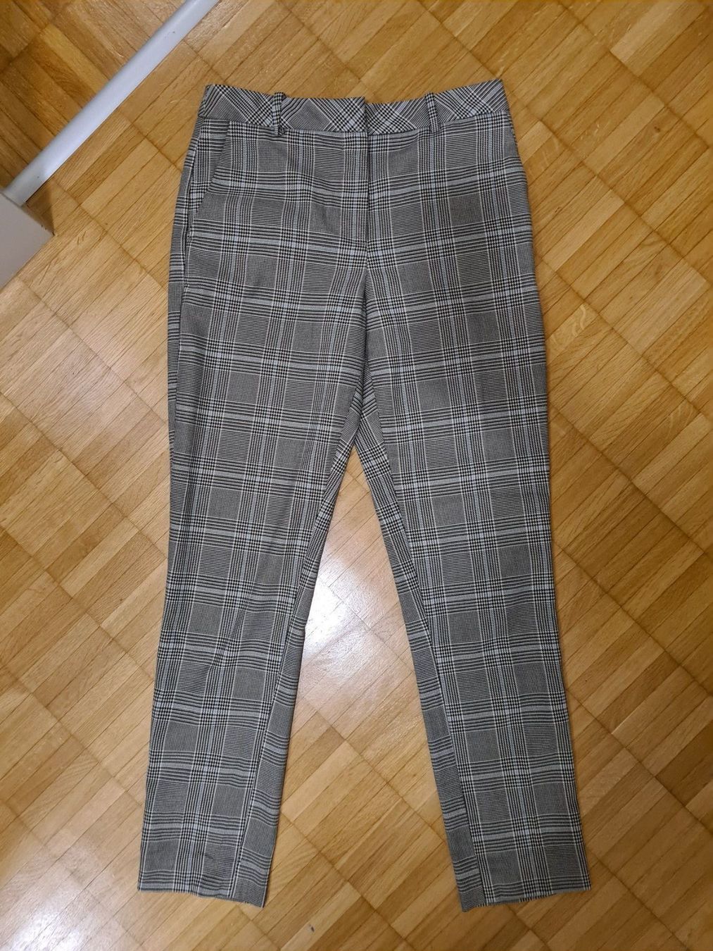 H&M Pantaloni: Hose H&M Gr. 36 – Nuovo (secondo la descrizione) da Jona venduto da Good_luck_