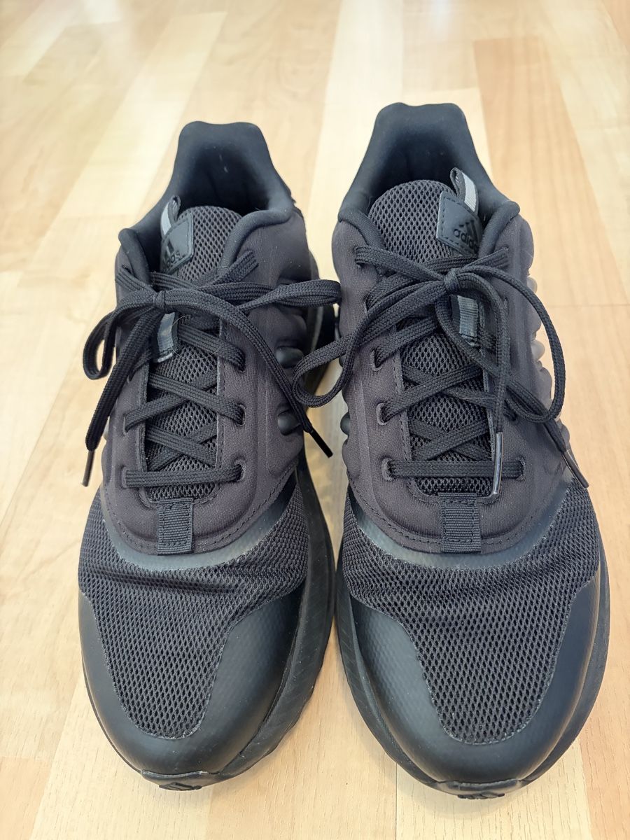 Adidas Scarpe da uomo: adidas Boost Sneaker Schwarz Gr. 40 – Usato da Schaffhausen venduto da Januanar 1