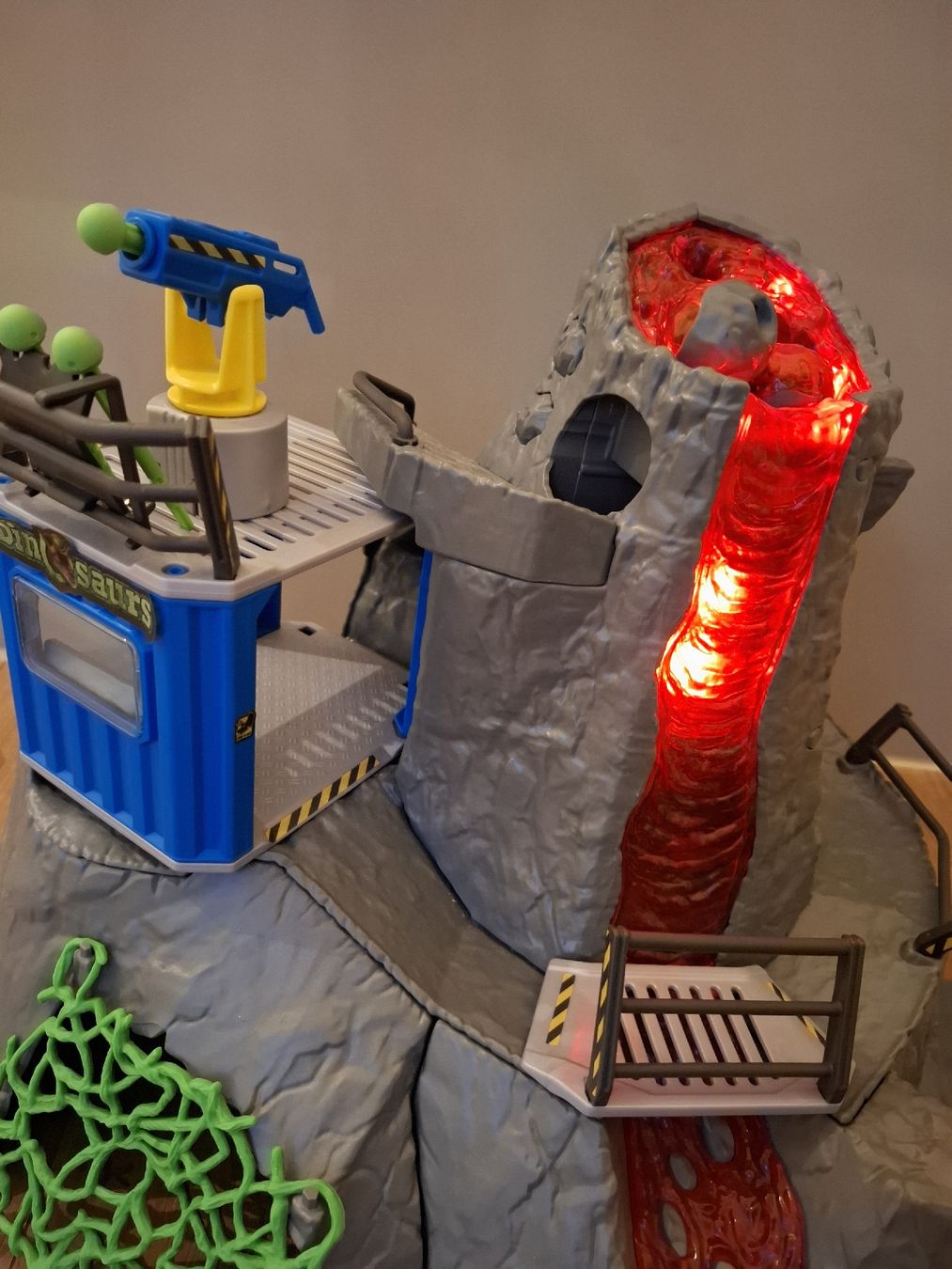 Schleich Spielzeuge: Schleich, Dinosaurier Vulkan – Gebraucht aus Alpthal von Ing3_rid 3