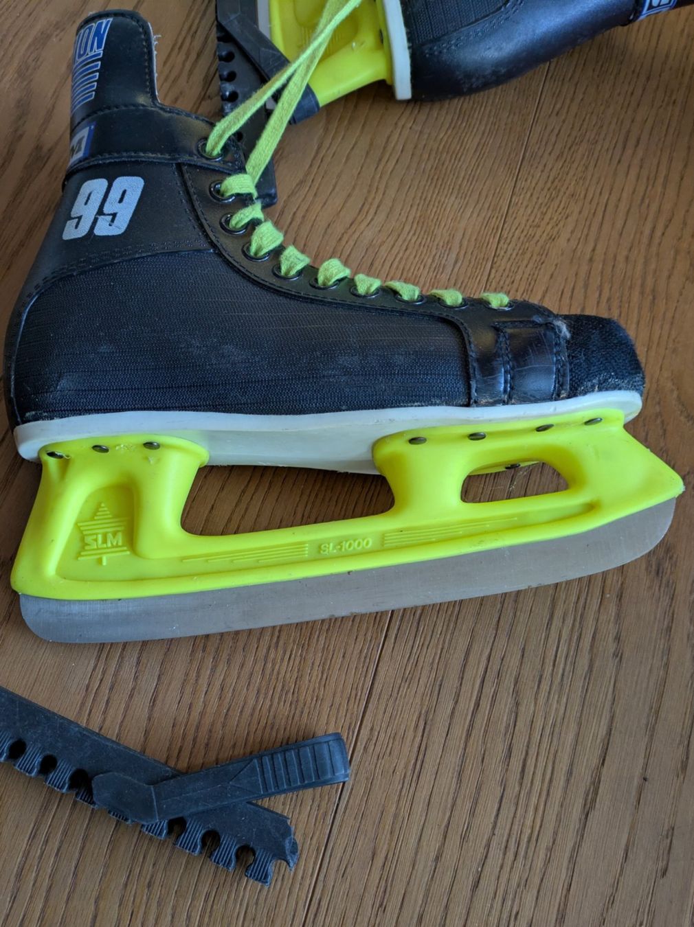 Schlittschuhe: Schlittschuhe Champion 99, Grösse 39 – Neu (gemäss Beschreibung) aus Adlikon von Match62 4