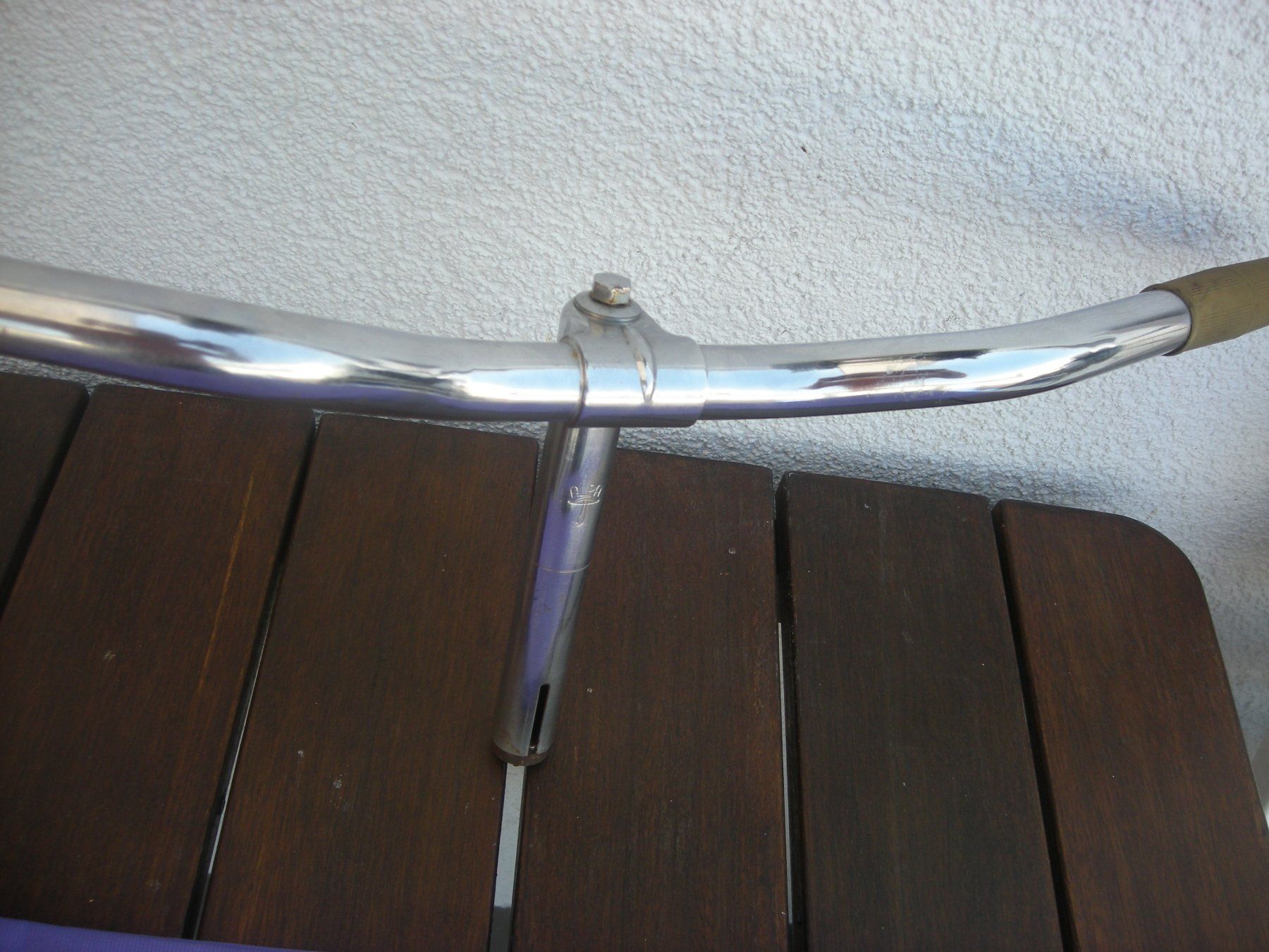 Pezzi di ricambio: Sportliche schweizer Lenker mit  Lenkergriffe Top – Usato da Spreitenbach venduto da Sniper8952 2