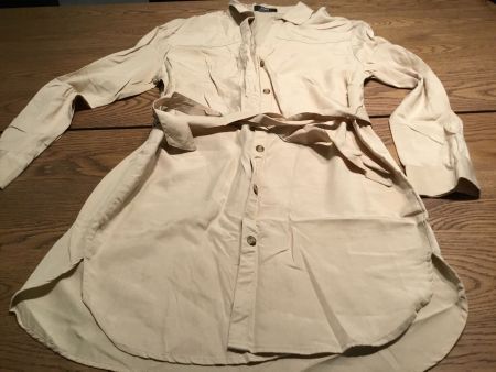 Schickes Sommerkleid / Bluse Gr.M mit Gürtel beige