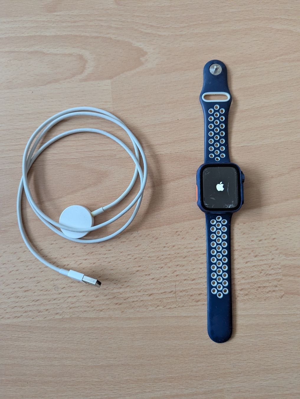 Apple Smartwatch: Apple Watch Series 4 LTE – Usato da Biel/Bienne venduto da Soupape50