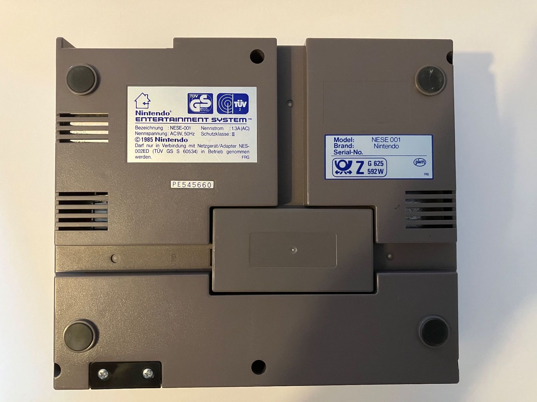 Nintendo Console: Console NES avec une manette – défectueuse – Difettoso da Ecublens VD venduto da Le_marchand_geek 1