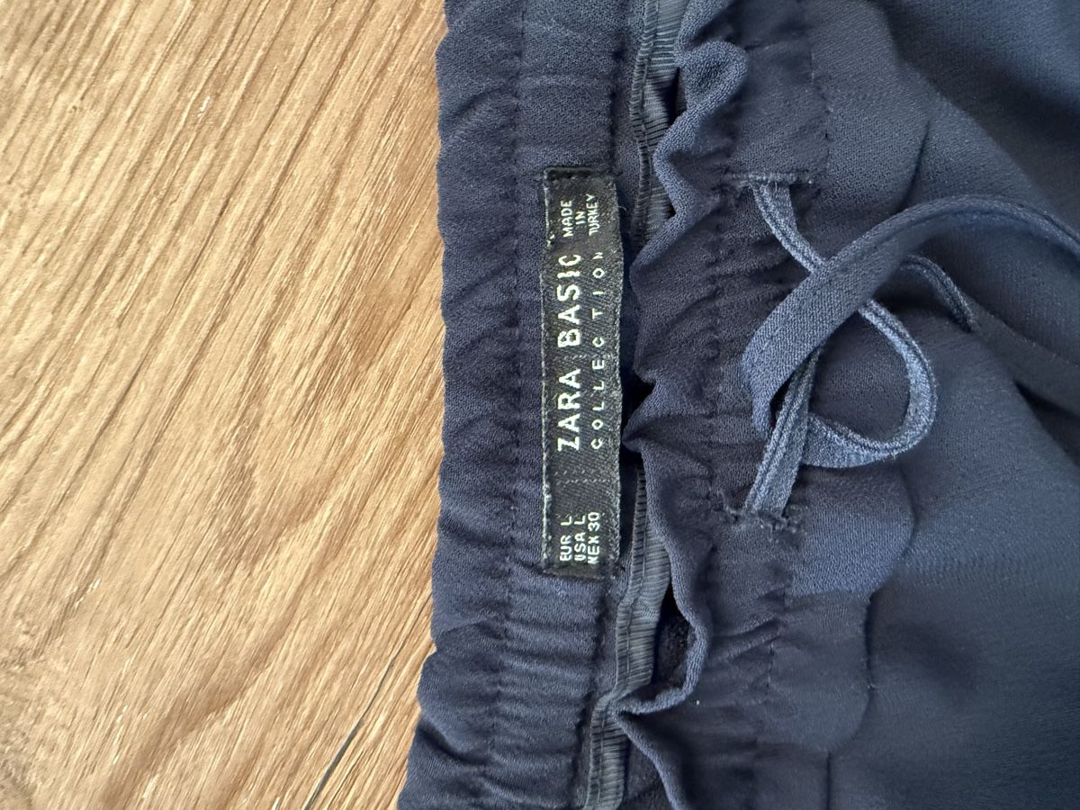 Zara Pantaloni: Zara Basic Stoffhose, dunkelblau, Gr. L, Top Zustand! – Usato da Olten venduto da smashbox 1