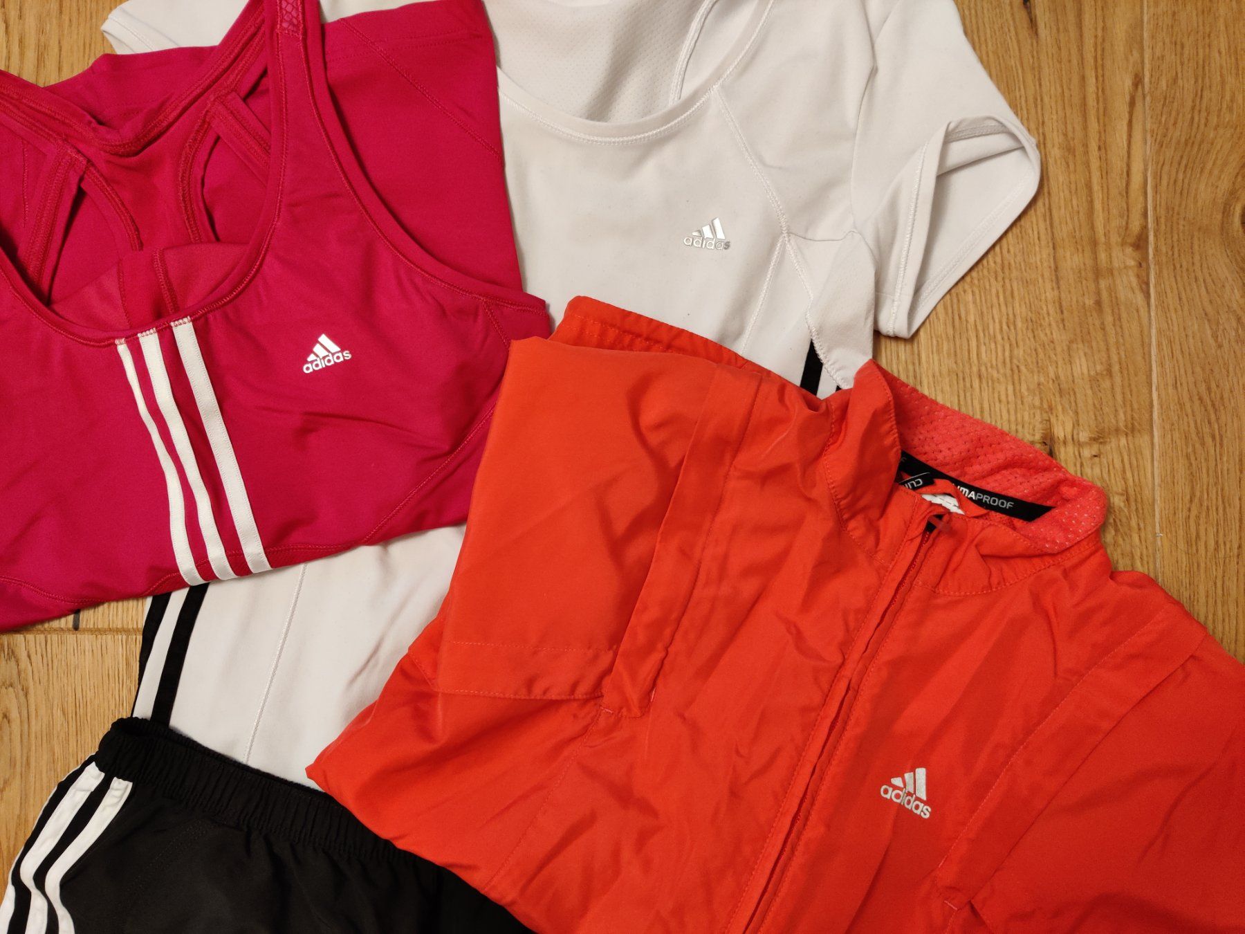 Adidas Lotti di vestiti: Running Set (Adidas) – Usato da Basel venduto da vel_w2tr 1