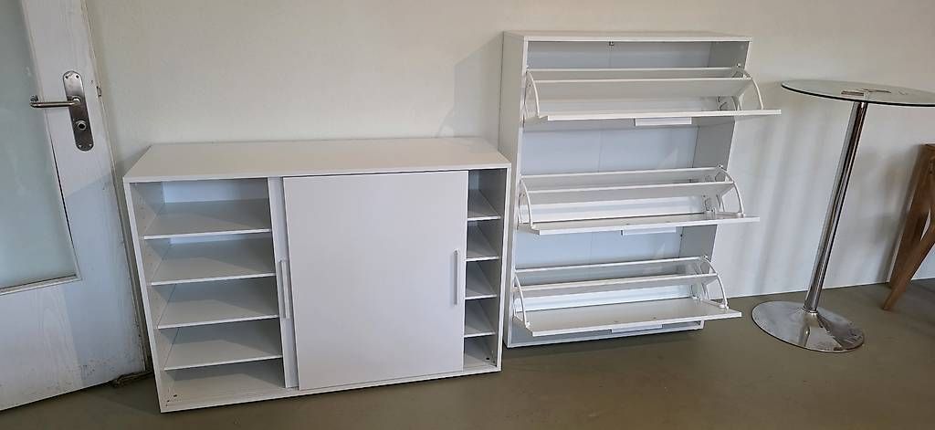 Armoires: Schuhschrank neu Pro Stk, 250chf. – Neuf avec emballage d'origine à Lützelflüh-Goldb par Rampenverkauf_72_ 1