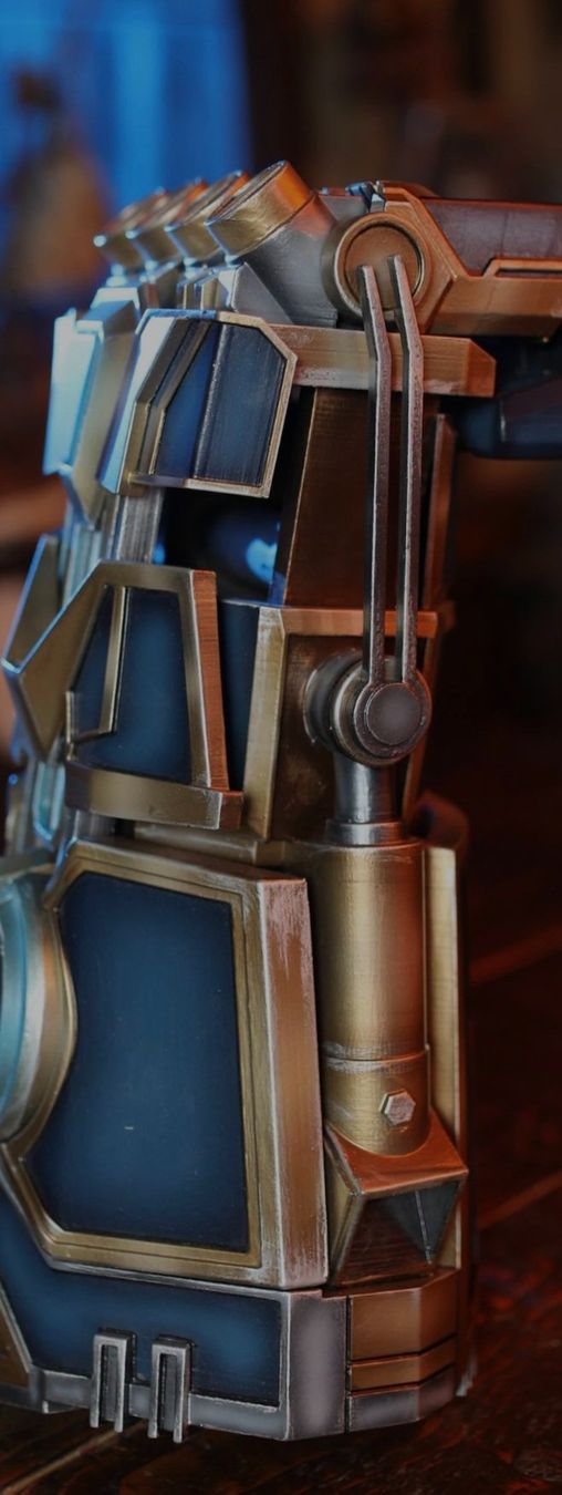 Kostüme: VI Gauntlet Requisite Cosplay Fanartikel – Gebraucht aus Thalheim AG von ted_82z5 4