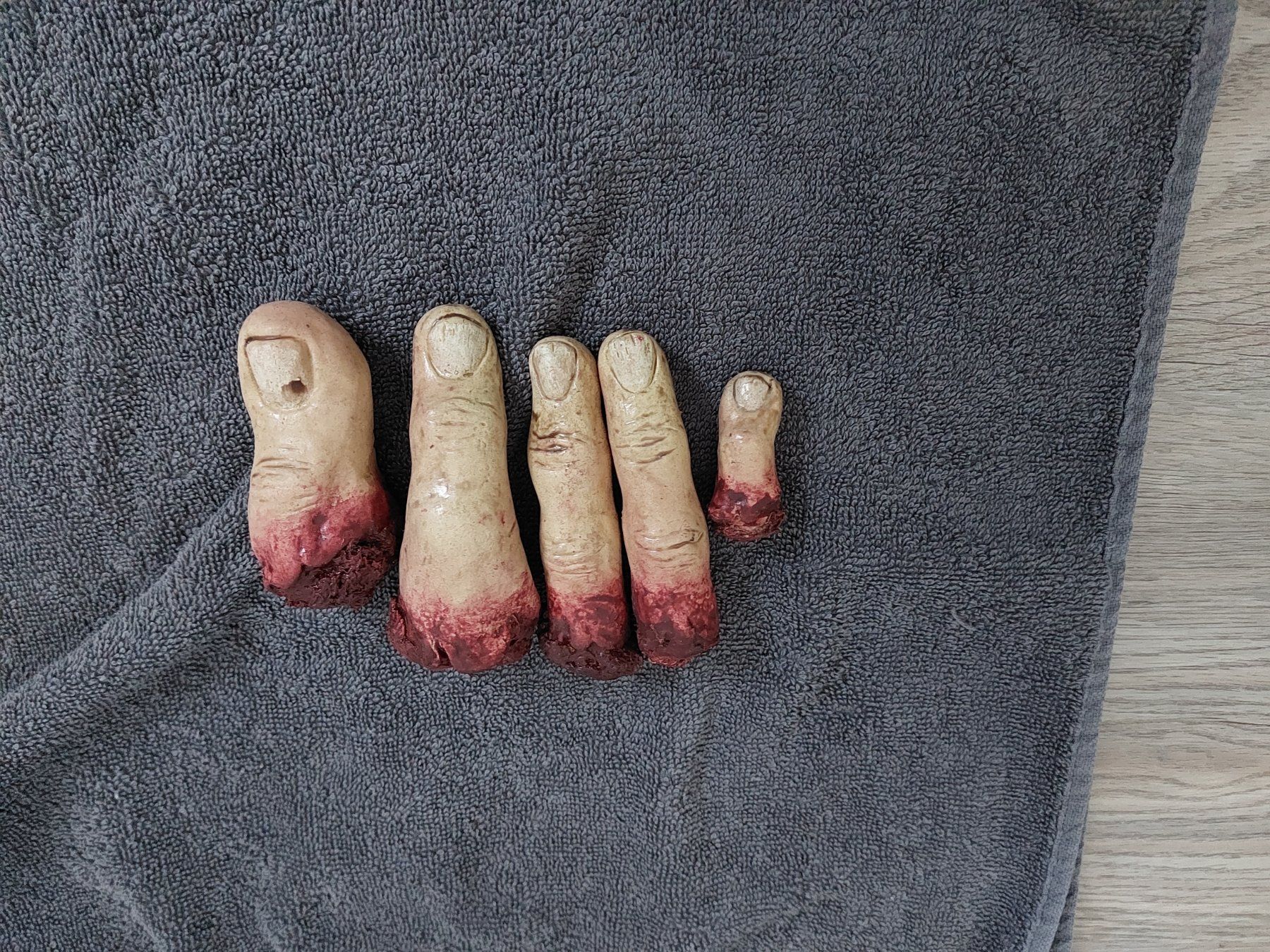 Tutte le decorazioni: Blutige Finger Set Halloweendeko Plastik – Nuovo (secondo la descrizione) da Wangs venduto da Manda30