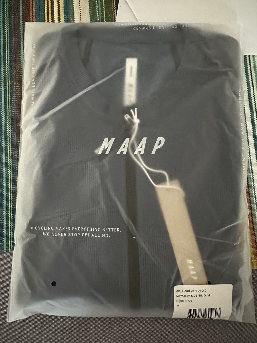 Leibchen & Hosen: MAAP Alt_Road Jersey 2.0 – Neu und originalverpackt aus Carouge GE von cytoplan 1
