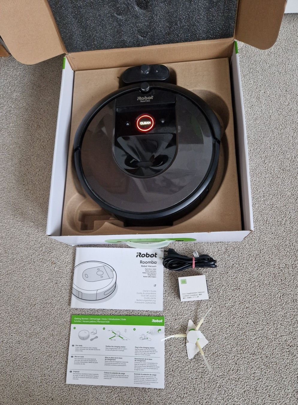 Irobot Staubsauger & Zubehör: Saugroboter Roomba i7 – Gebraucht aus Staad SG von Luckyzingaro 1