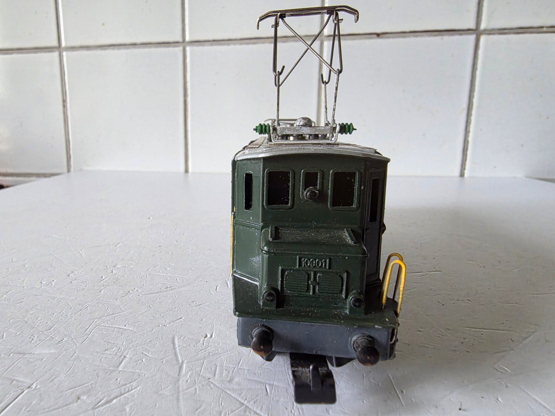 Hag Modellini di ferrovie: E-Lok SBB Ae 4/7, Lok-Nr. 10901 – Usato da Seuzach venduto da Loeckeli01 4