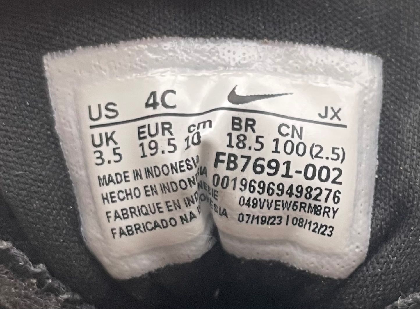 Nike Scarpe per ragazzi: Nike Turnschuhe Grösse 19.5 – Usato da Lohn-Ammannsegg venduto da LaCoLiNe 2