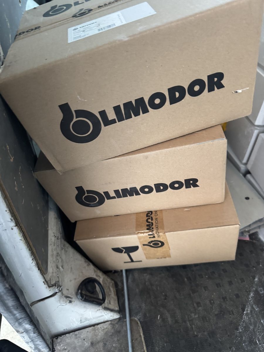 Ventilatoren: 8 Limodor neu mit Brandschutzgehäuse – Neu und originalverpackt aus Härkingen von 1S. 1