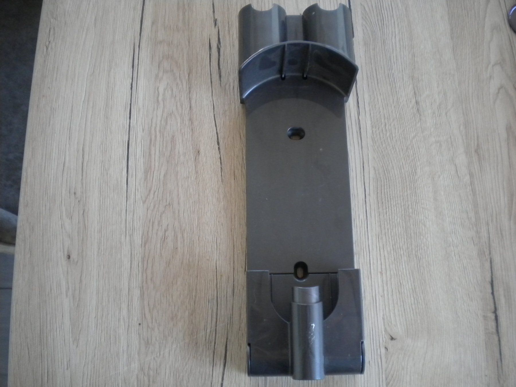 Dyson Staubsauger & Zubehör: Dyson Ladestation V- 7 und V-8 Modelle – Gebraucht aus Spreitenbach von Sniper8952