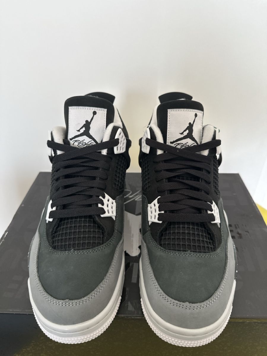 Jordan Chaussures hommes: AIR JORDAN 4 retro – Neuf avec emballage d'origine à Bellinzona par mat_qqv8
