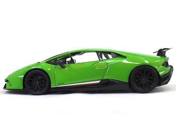 Lamborghini Modellautos: Lamborghini Hurácan Performante 1:18 – Neu und originalverpackt aus Erlenbach im Simmental von Model_box 2