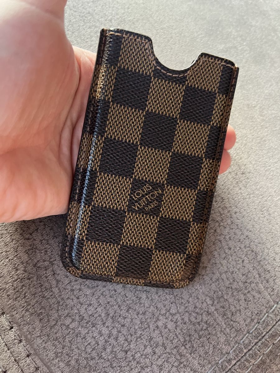 Louis Vuitton Cover & Protezioni schermo: Louis Vuitton Handyhülle – Usato da Schaan venduto da mugerle 1