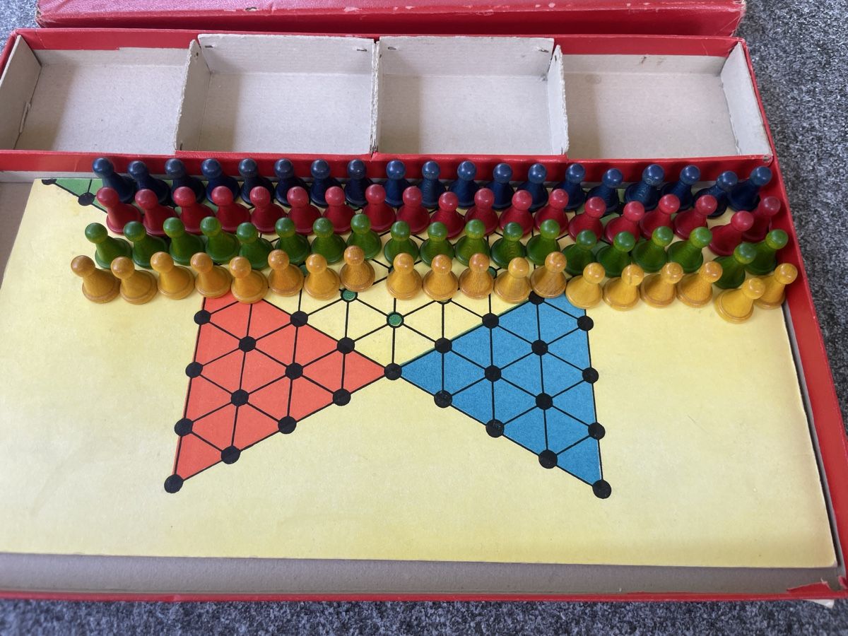Giochi: Antikes Spiel Halma – Usato da Winterthur venduto da cheerio97 4