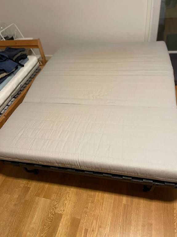 Divani: Schlafsofa abzugeben – Usato da Basel venduto da max_w5dy 3