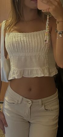 WEISSES SUBDUED GERAFFTES CROP-TOP