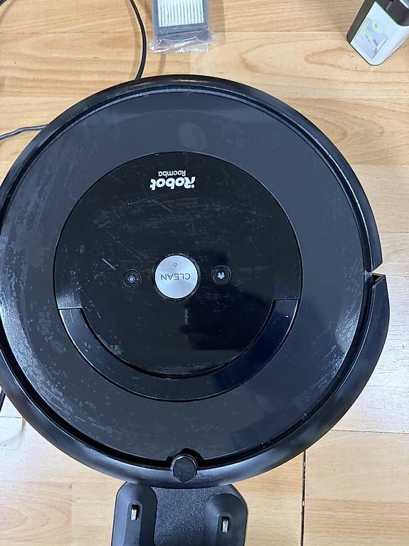 Aspirapolveri & Accessori: IRobot Roomba – Usato da Dietikon venduto da sha_9bn9 1