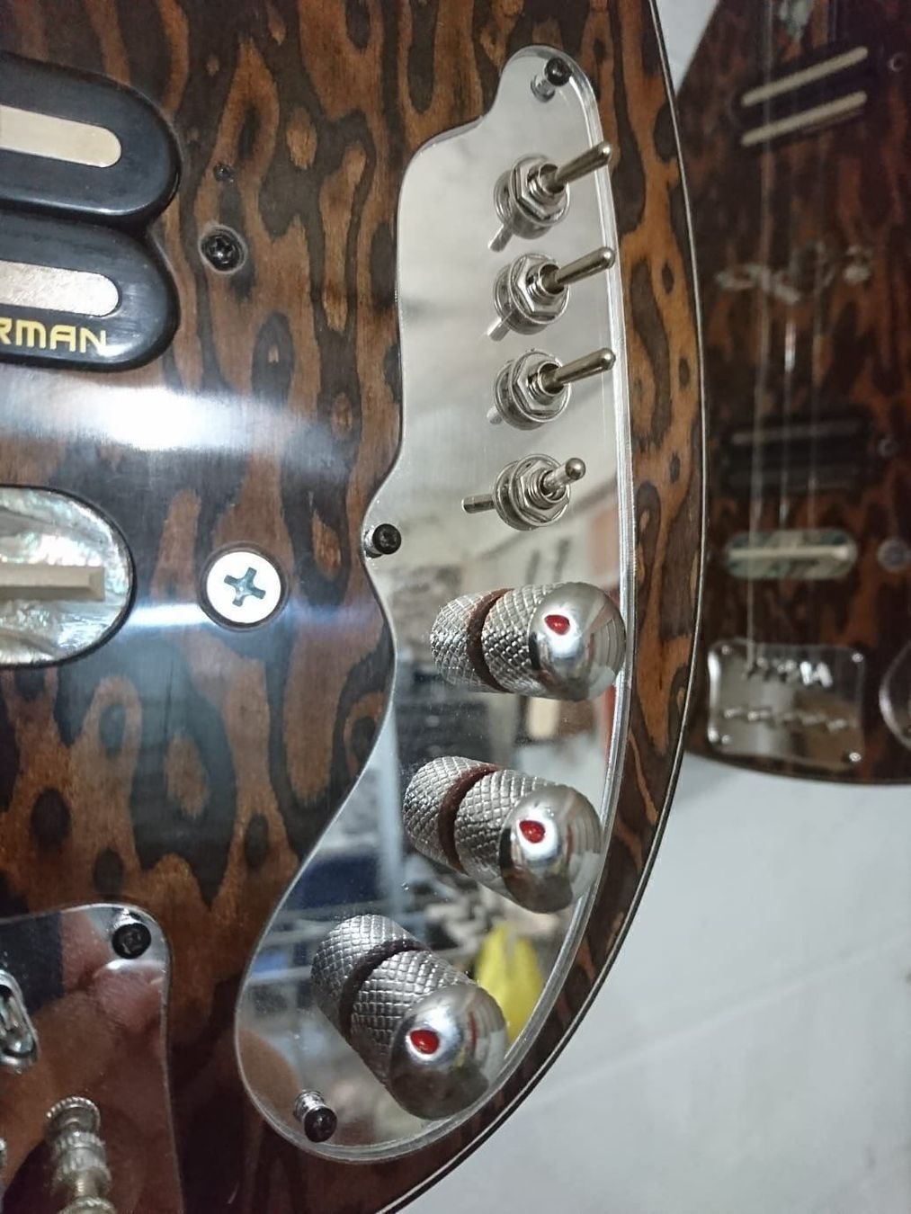 Strumenti musicali: Orginal Profi Necarman Elektro Baglama – Nuovo (secondo la descrizione) da Fahrwangen venduto da FairBleiben 4