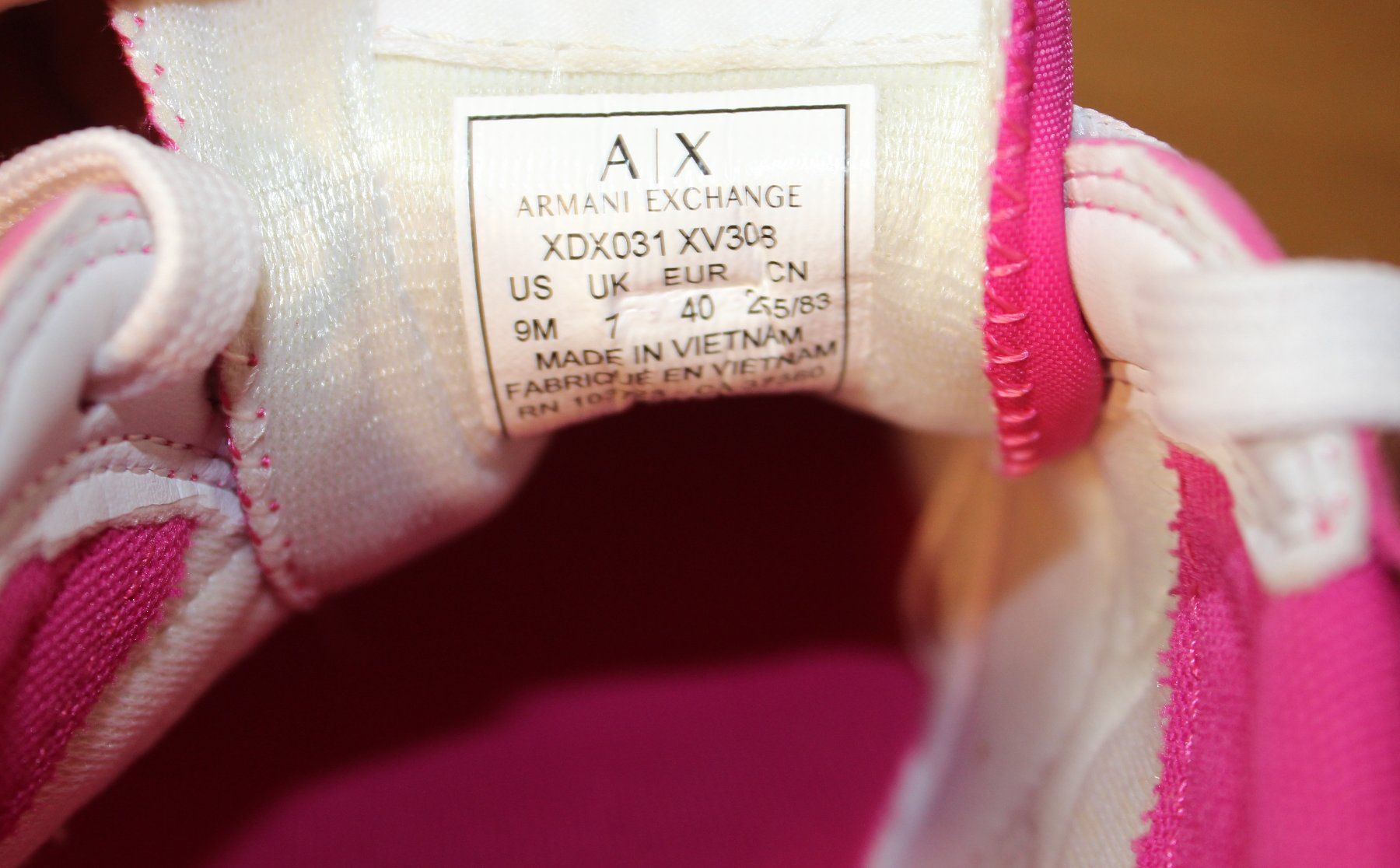 Armani Chaussures femmes: Armani Exchange Sneaker, Gr-40, Neu – Neuf avec emballage d'origine à Basel par Mila_Graf 4