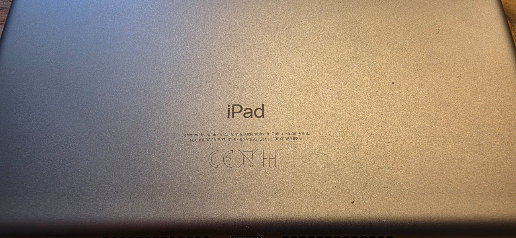 Apple Tablet PC: Appel iPad 6. Generation 128GB  Grau – Usato da Hochfelden venduto da Danizh0 3