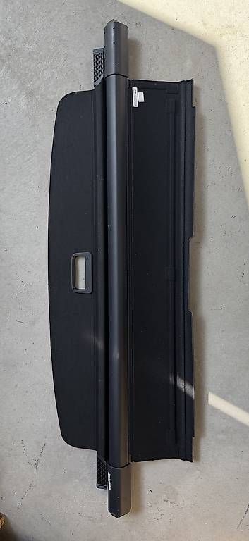 Alle Autoersatzteile: Skoda Octavia Kofferraumabdeckung Laderaumabdeckung Original – Gebraucht aus Kriens von vla_t2l7