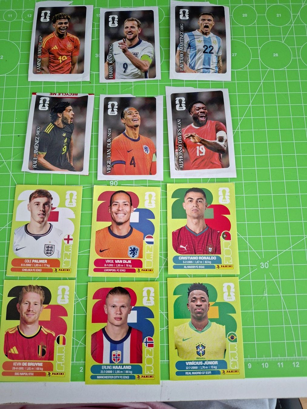 Panini Cartes à collectionner: Panini Sticker 2026 – Neuf (Voir description) à Studen par sanbo82 3
