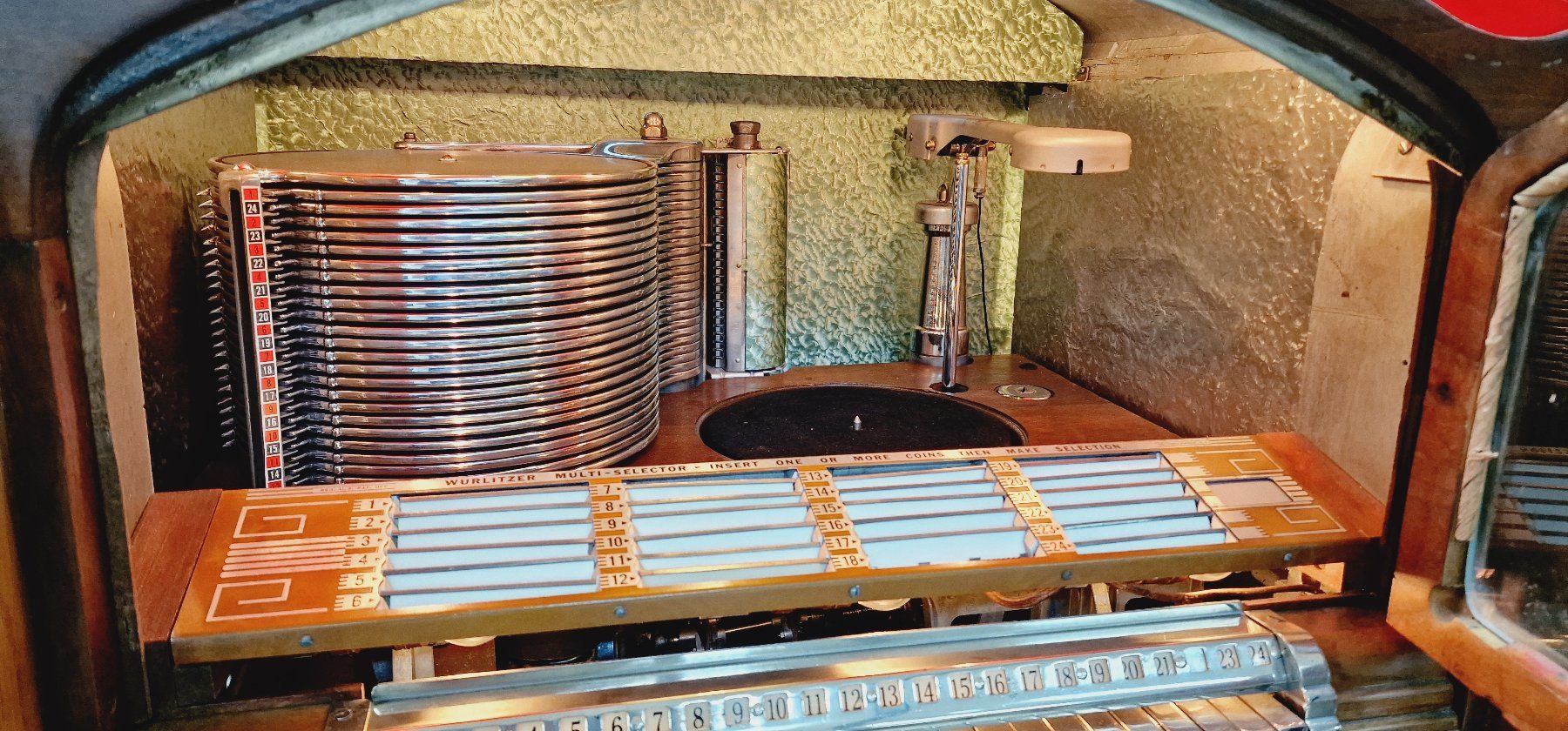 Wurlitzer Jukebox: Musikbox Jukebox Wurlitzer Modell 800 – Usato da Geroldswil venduto da jukeman 5