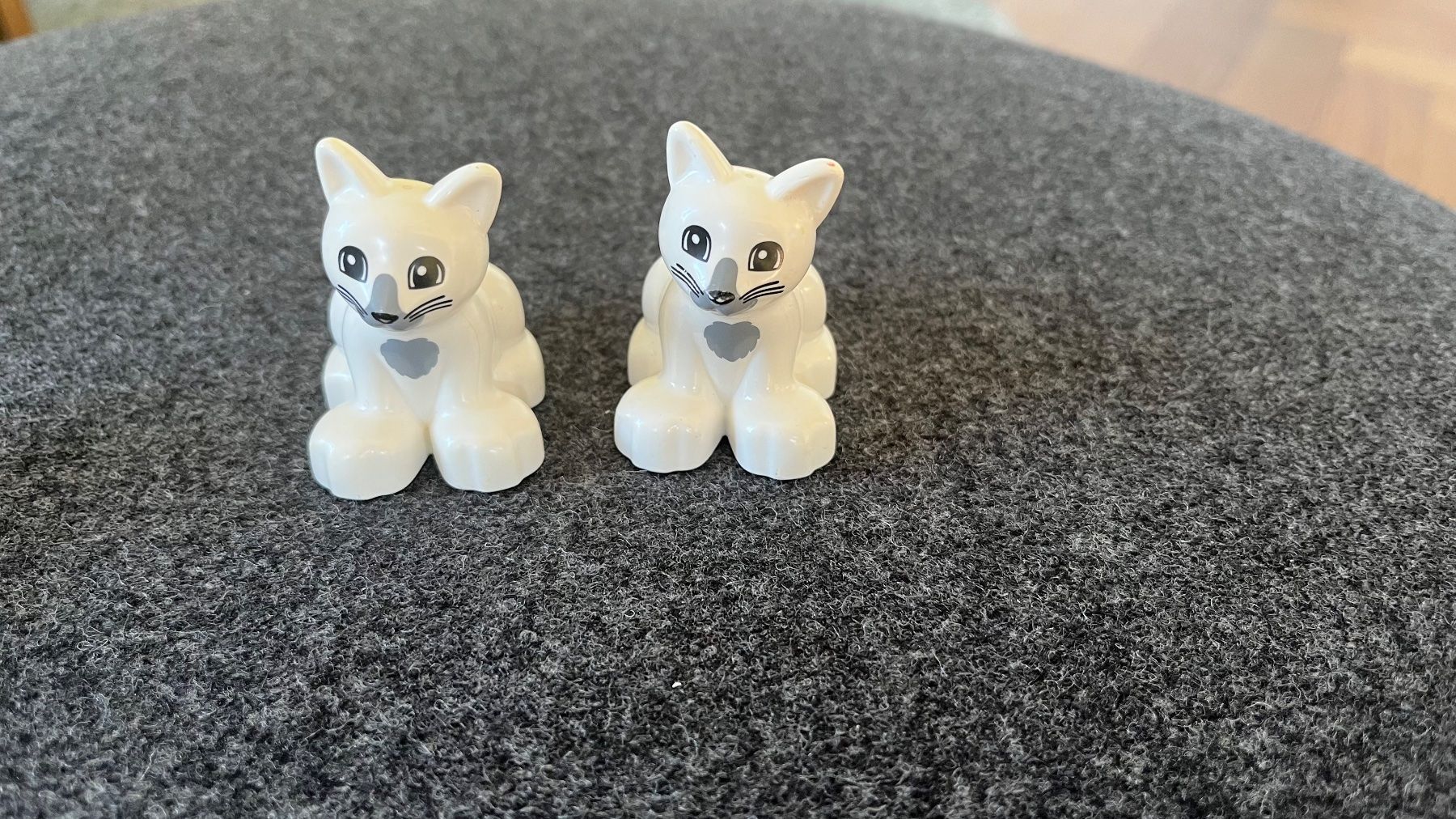 Figuren: 4 LEGO Duplo Katze Katzen Tiere – Gebraucht aus Ennetbaden von teo_yg9s 2
