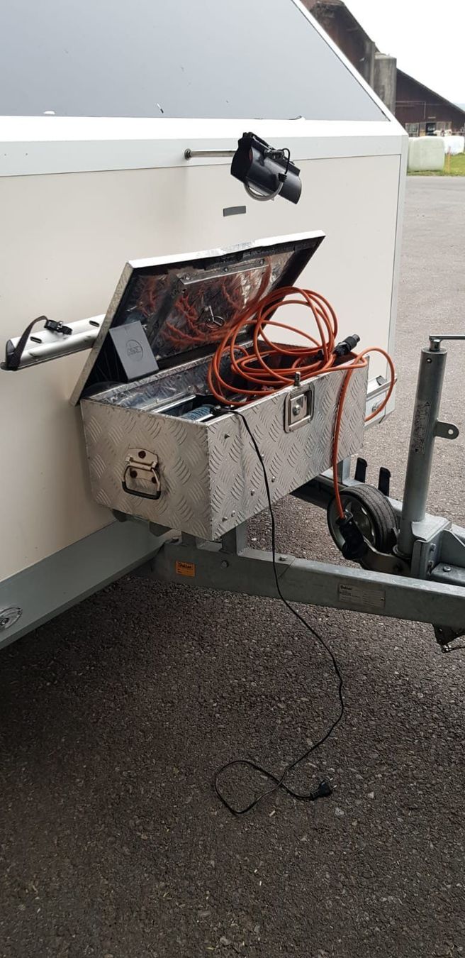 Daltec Rimorchi: Daltec Renntransporter / Polyester Aufbau / Bestzustand – Usato da Zug venduto da Qayqay0 8