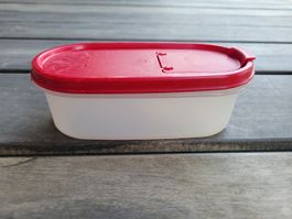 Tupperware Dose mit rotem Deckel, ca. 0.5 Liter