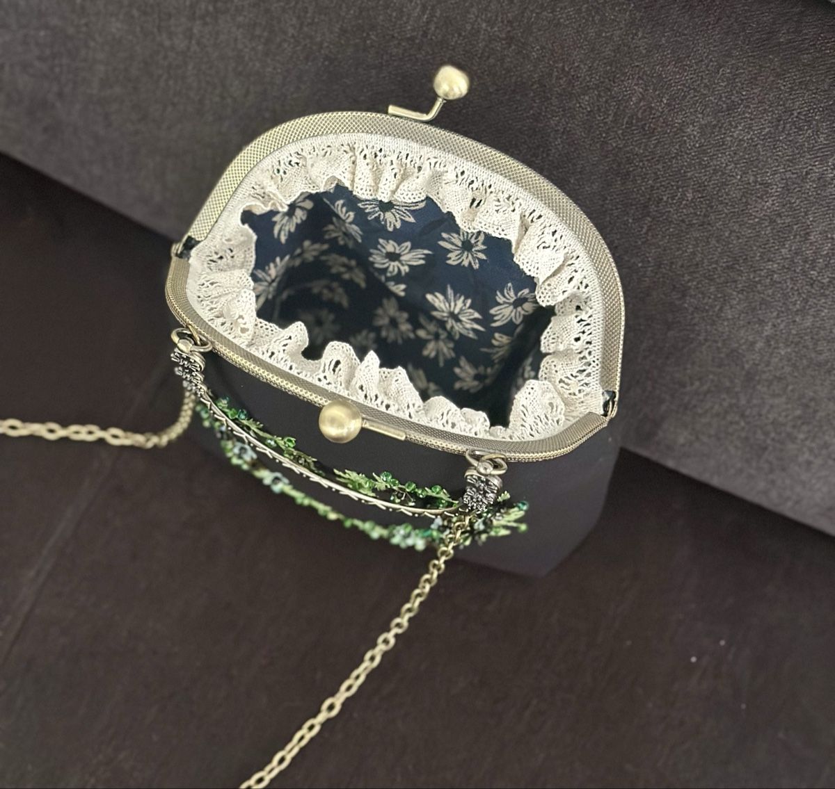 Borse da donna: Handmade Embroidered Kiss Lock Frame Bag, Unique! – Nuovo e nell'imballaggio originale da Oftringen venduto da Eylem79 3