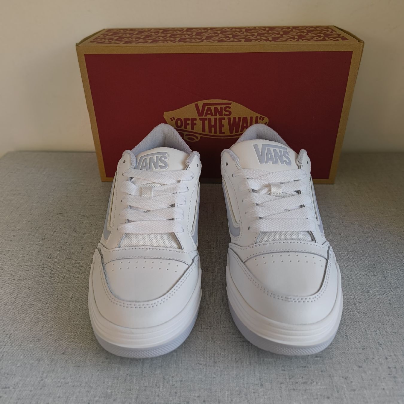 Vans Scarpe da uomo: Vans Hylane, Grösse US 8 EURO 40.5 – Nuovo e nell'imballaggio originale da Uitikon Waldegg venduto da PJLS1 1