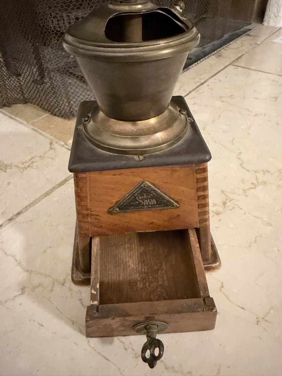 Küchengeräte: Vintage JAVA Kaffeemühle Holz Metall Handkurbel – Gebraucht aus Thalwil von wal_26vy 4