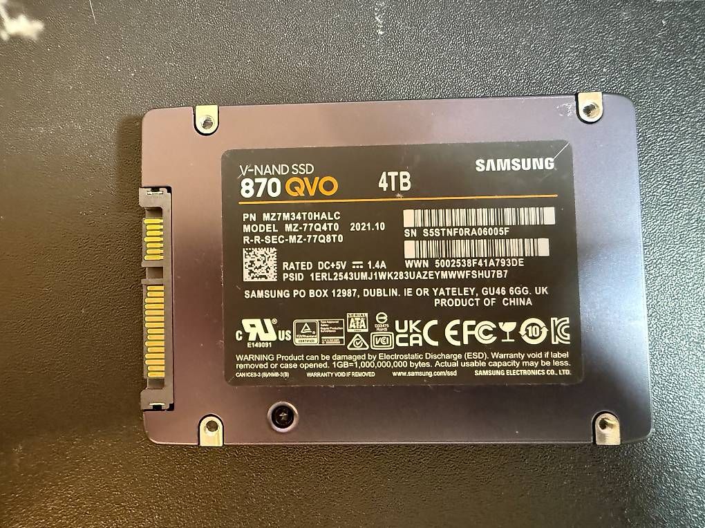 Samsung Dischi rigidi: Samsung 870 QVO 4TB – Usato da Stein am Rhein venduto da fabio8260
