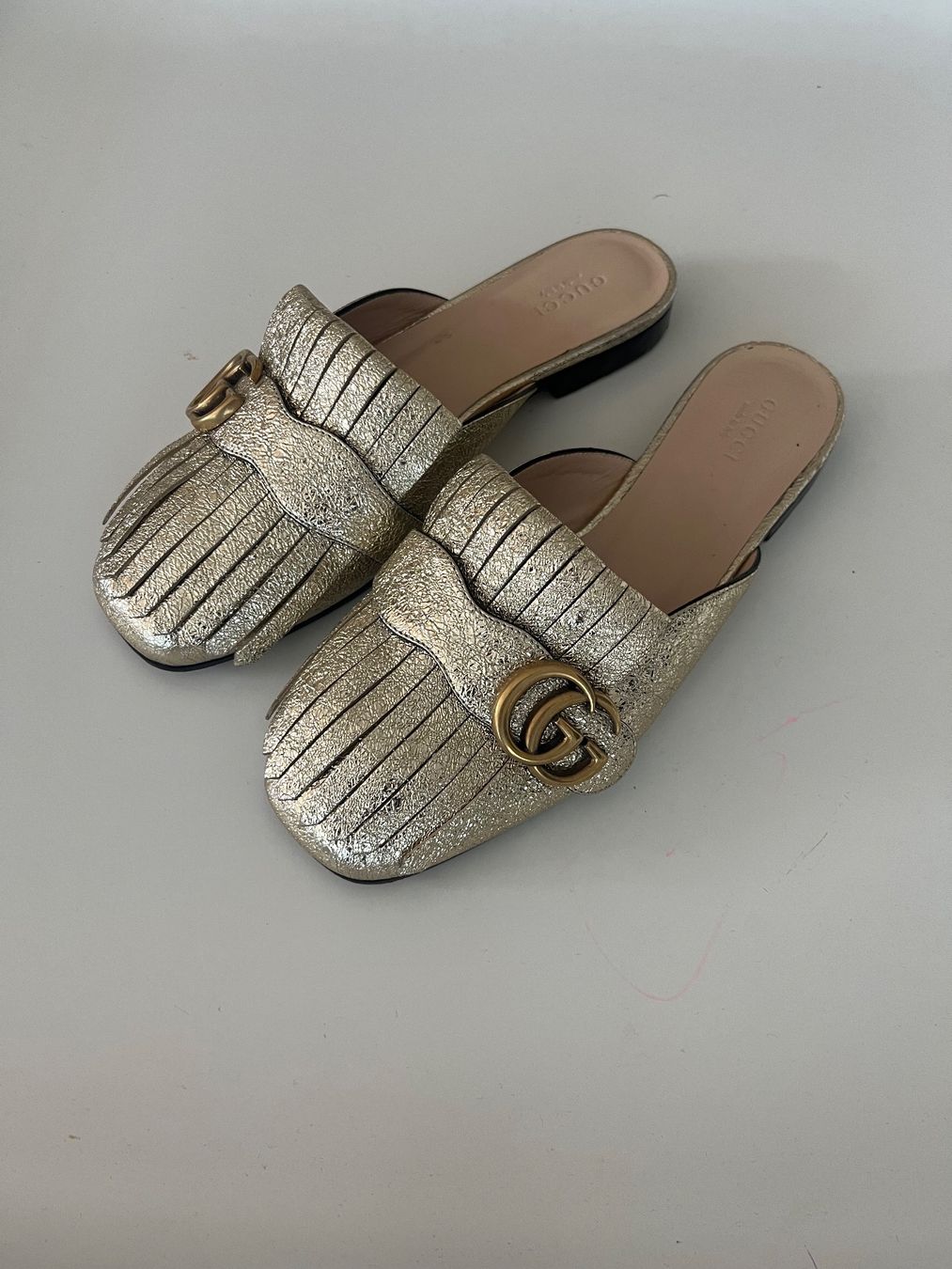 Scarpe da donna: GG Marmont Gucci Mules – Usato da Lenzburg venduto da BMK.