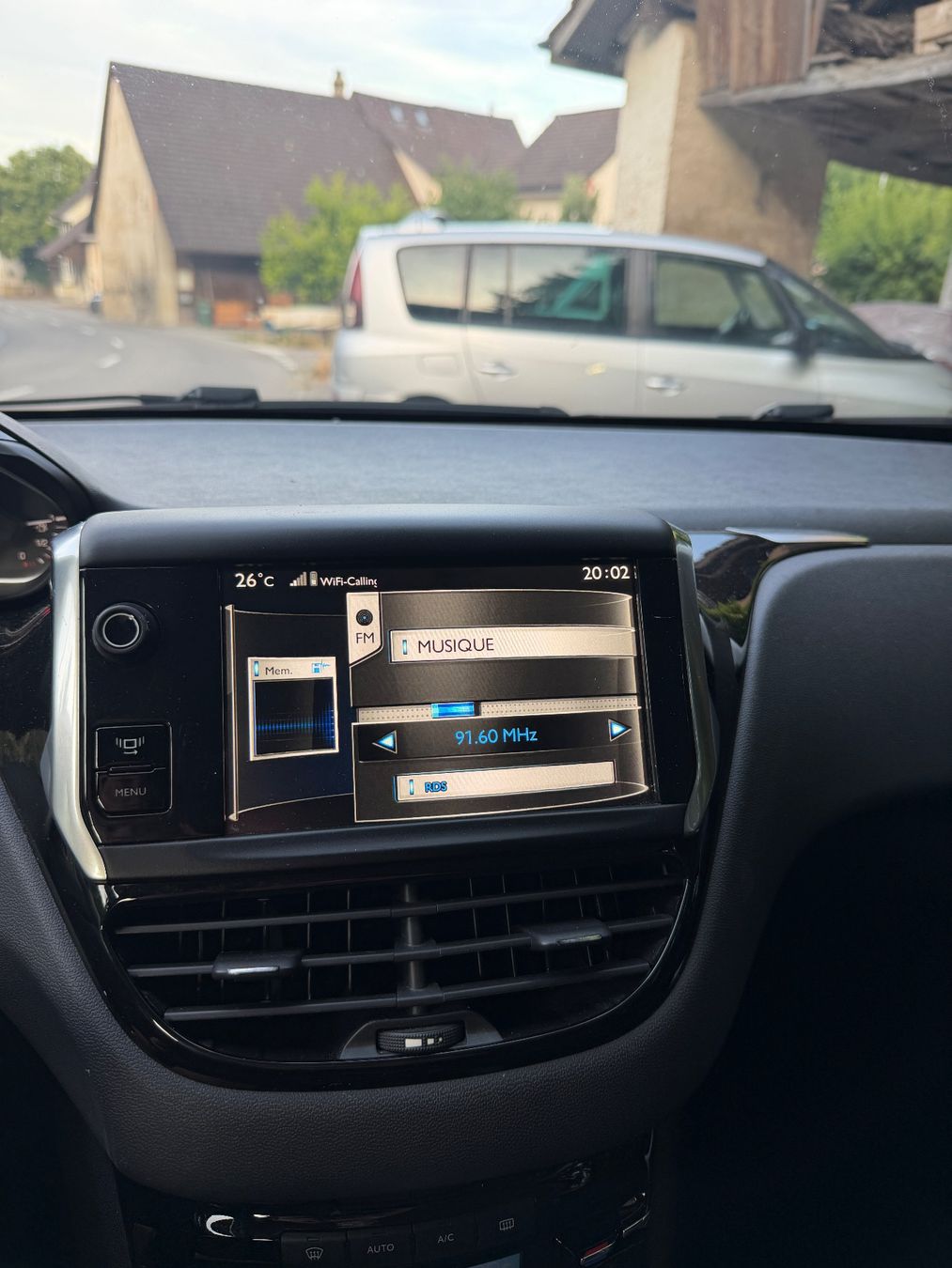 Peugeot Autos: Peugeot 208 1.6 VTi 2014 – D'occasion à Bad Zurzach par sam_22cl 6