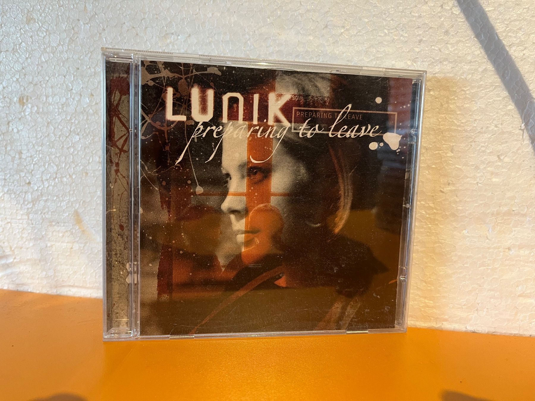 CDs: Lunik - Preparing to Leave - HI21A – Gebraucht aus Küsnacht ZH von swisssales.net