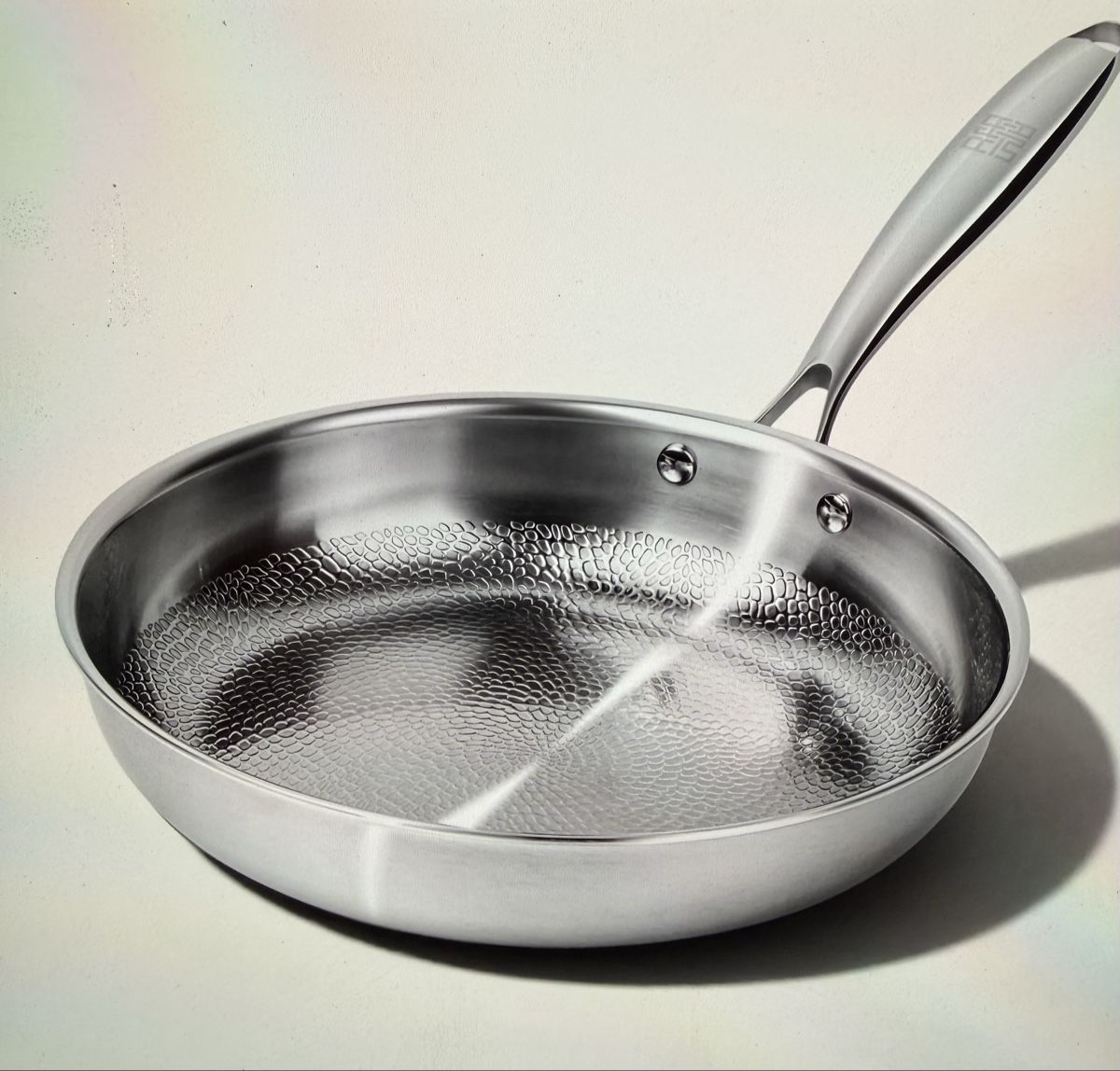 Pfannen: Padella in titanio 30cm  – Neu und originalverpackt aus Gstaad von denis977