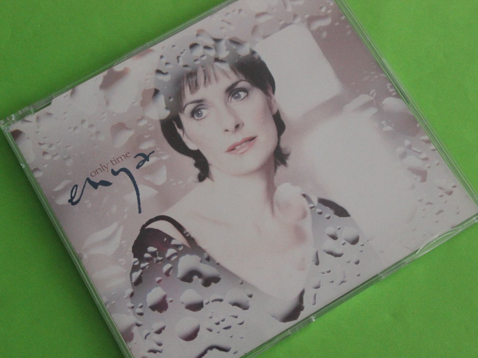 CDs: ENYA - ONLY TIME Maxi-CD – D'occasion à Tübach par JamesStone