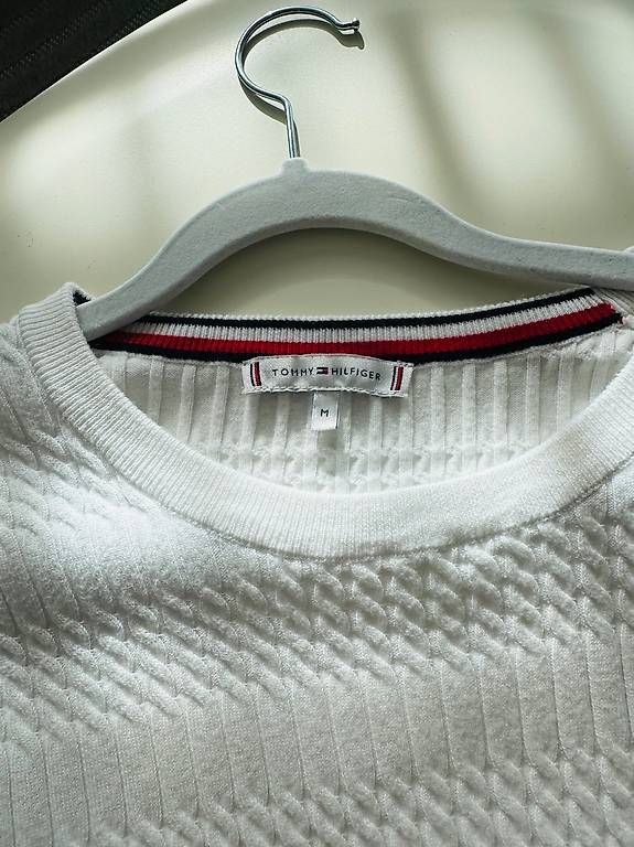 Maglioni & Felpe: Original Tommy Hilfiger Pullover – Usato da Opfikon venduto da Layla123 1
