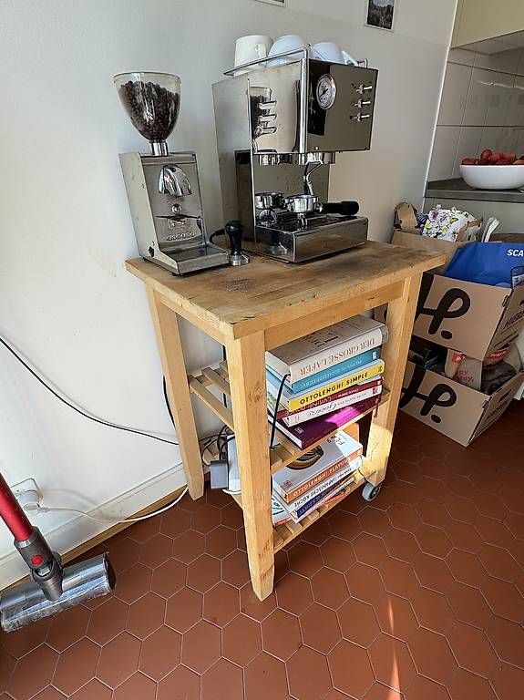 Ikea Cucine complete: Servierwaagen – Usato da Basel venduto da MichaelHeide 2