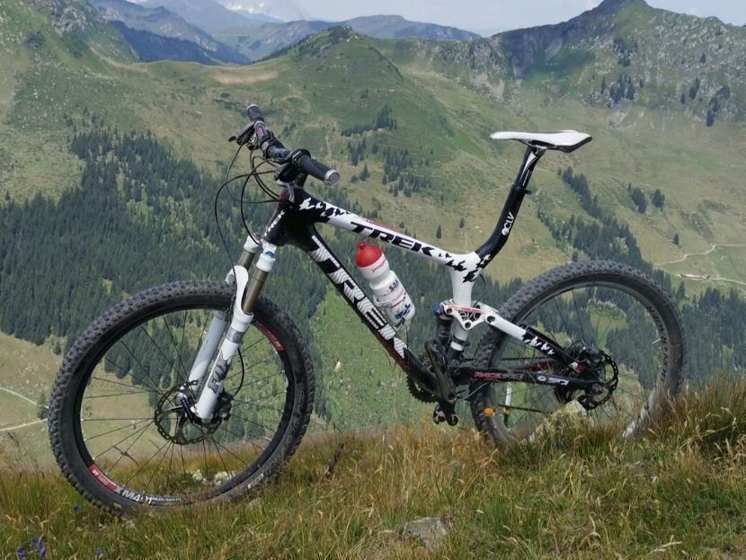 Trek top deals fuel 9.9 2011