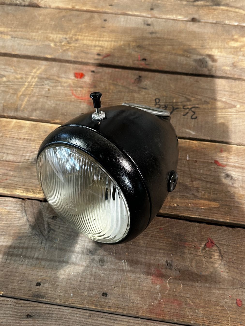 Bosch Fari: Oldtimer Bosch Motorradscheinwerfer ( Garage / Motorrad ) – Usato da Luzern venduto da Fracht-Design 1