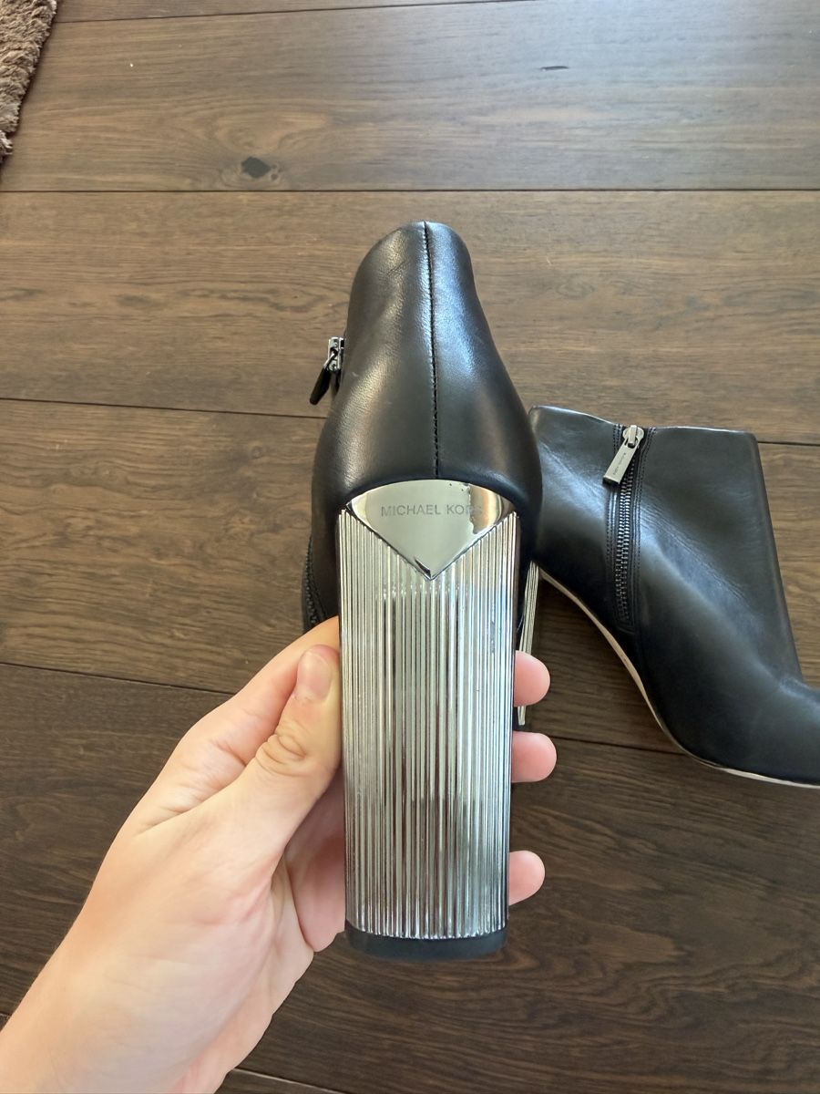 Michael Kors Scarpe da donna: Michael Kors Schuhe – Usato da Freienbach venduto da dan_9rjy