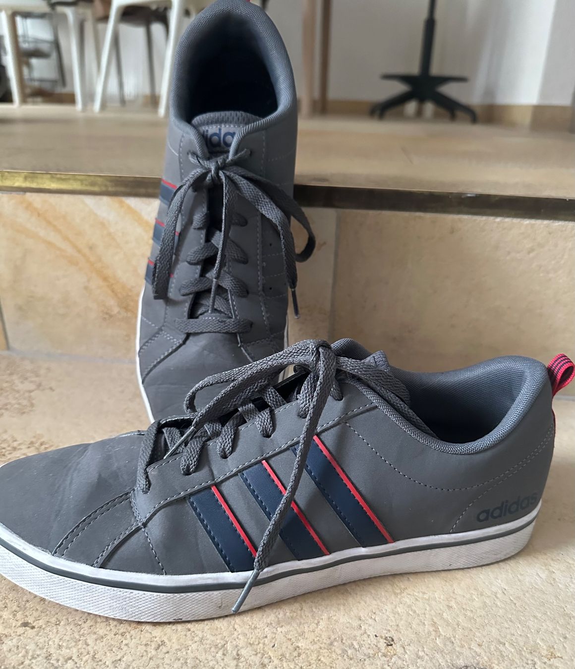 Chaussures Femme Taille 5 Occasion – Marron, Talon Plat, Idéales Pour Un Look Décontracté